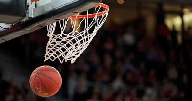 CLOSER LOOK: College Basketball Coaches, Players Get Coached in Character