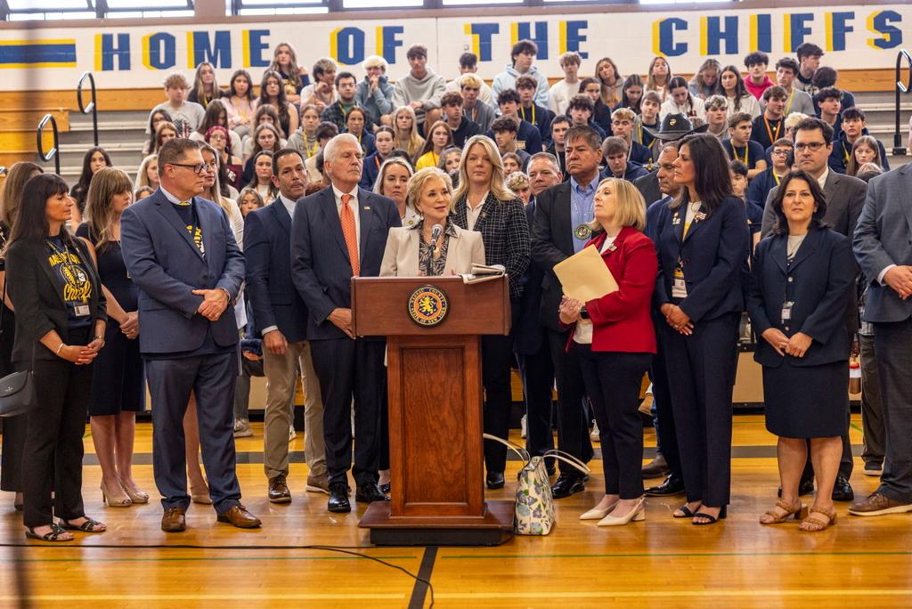 Linda McMahon described Massapequa's chiefs mascot as an “incredible” representation of Native American leadership 