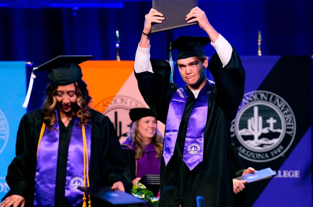 GCU draws students from all 50 states and has its main campus in Phoenix, Arizona, 11 hybrid learning sites nationwide and popular online programs.