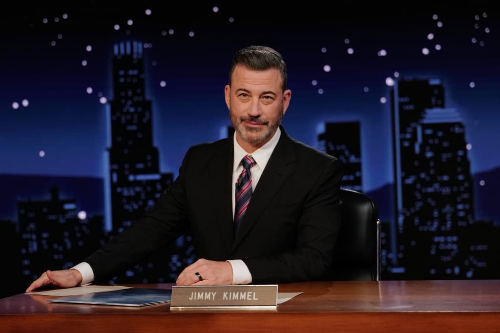 Jimmy Kimmel Returns To TV, Tries To Explain Previous Controversial Comments, Honors Kirk's Widow