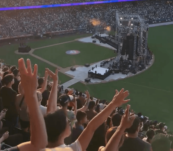 Watch SoCal Harvest Crusade 5,000 Commit To Jesus Positive