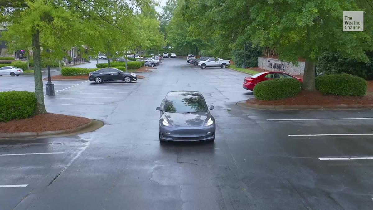 Now Is The Time For Electric Vehicle Owners To Make Hurricane Evacuation Plans