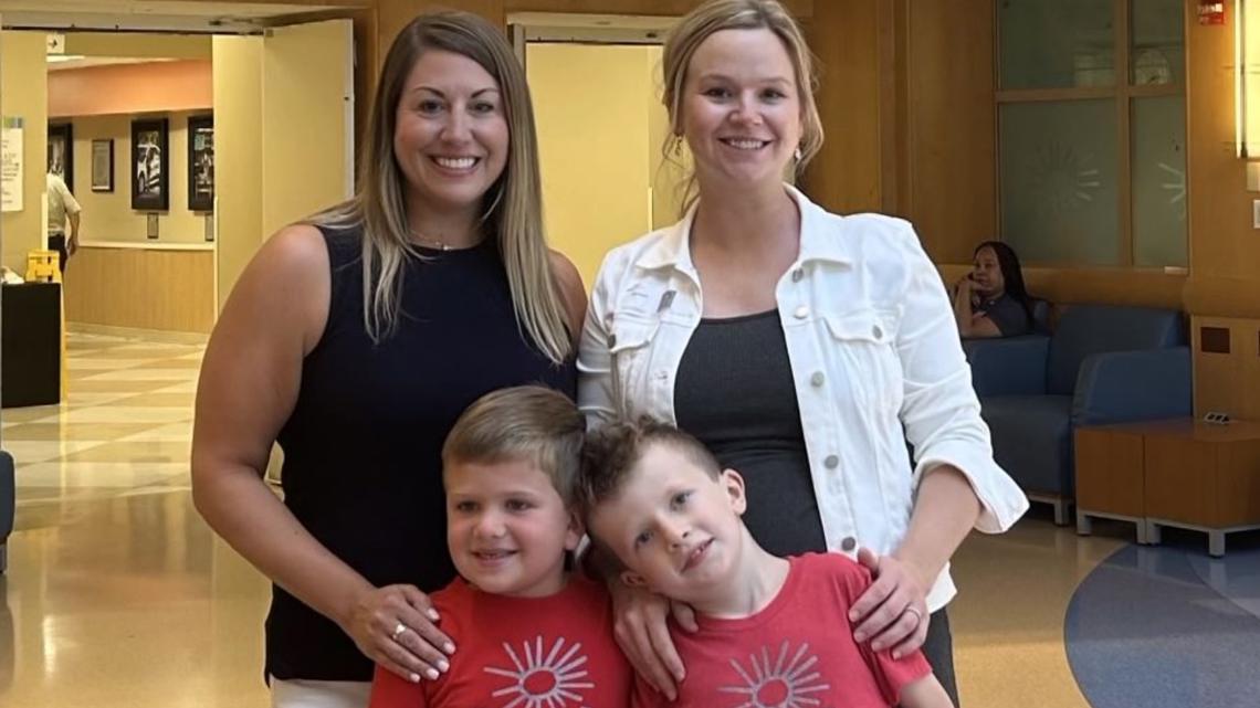 moms kids -KSDK